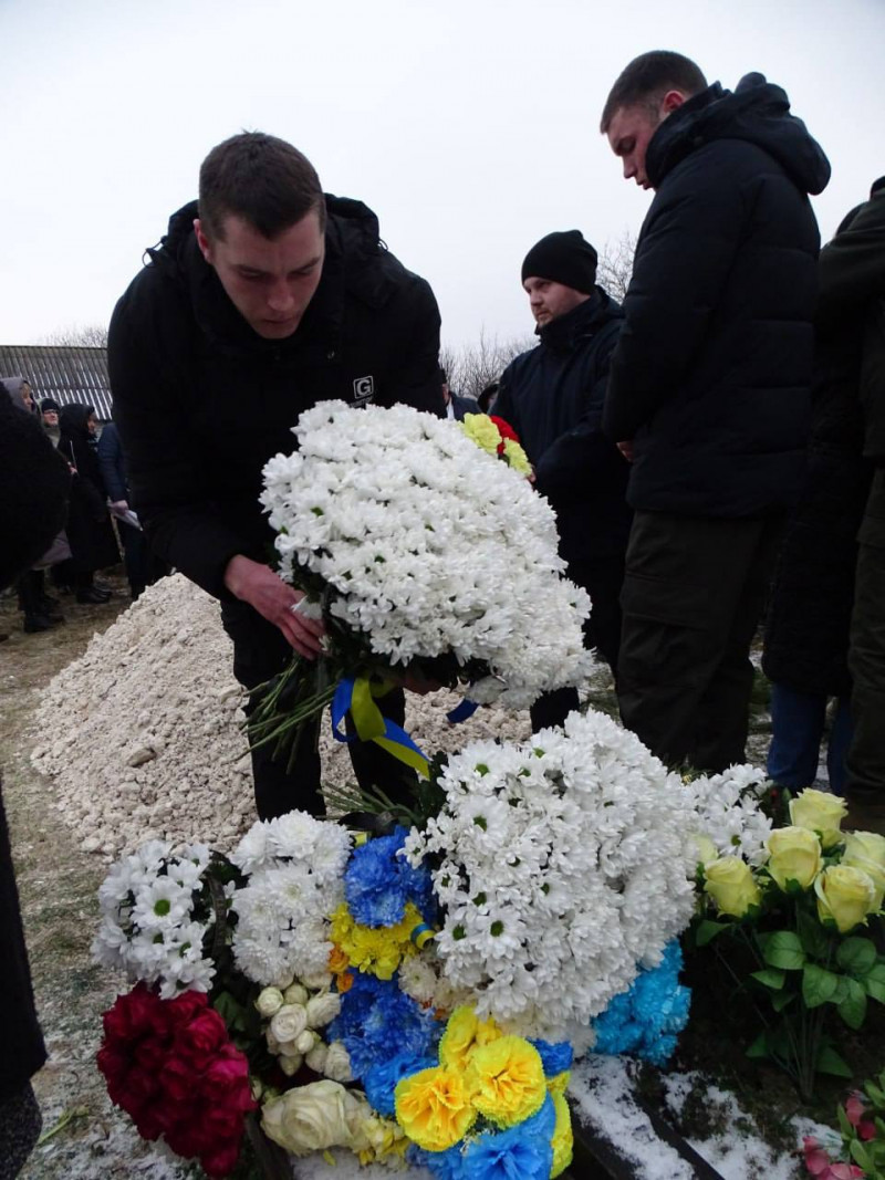 Йому назавжди 24: на Волині попрощалися з Героєм Богданом Ігнатюком