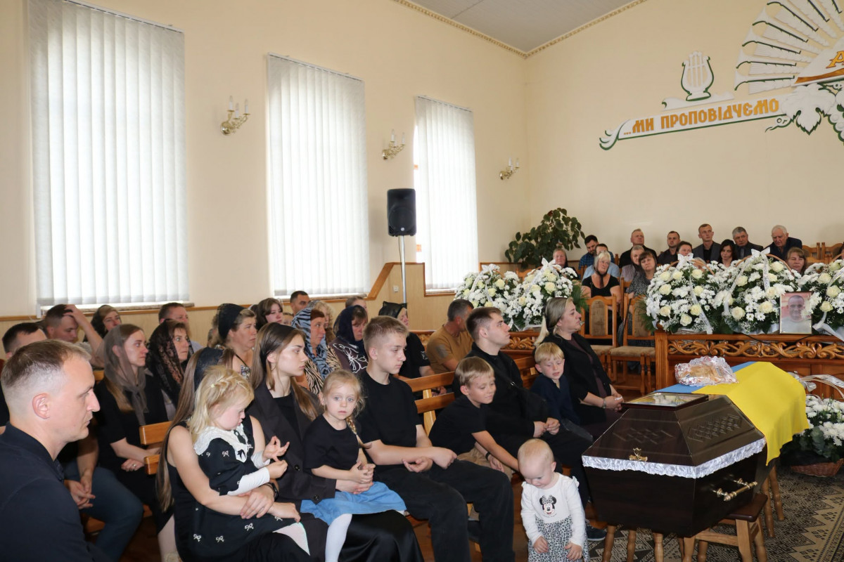 Загинув понад півтора року тому у Курській області: на Волині поховали захисника Миколу Собчука