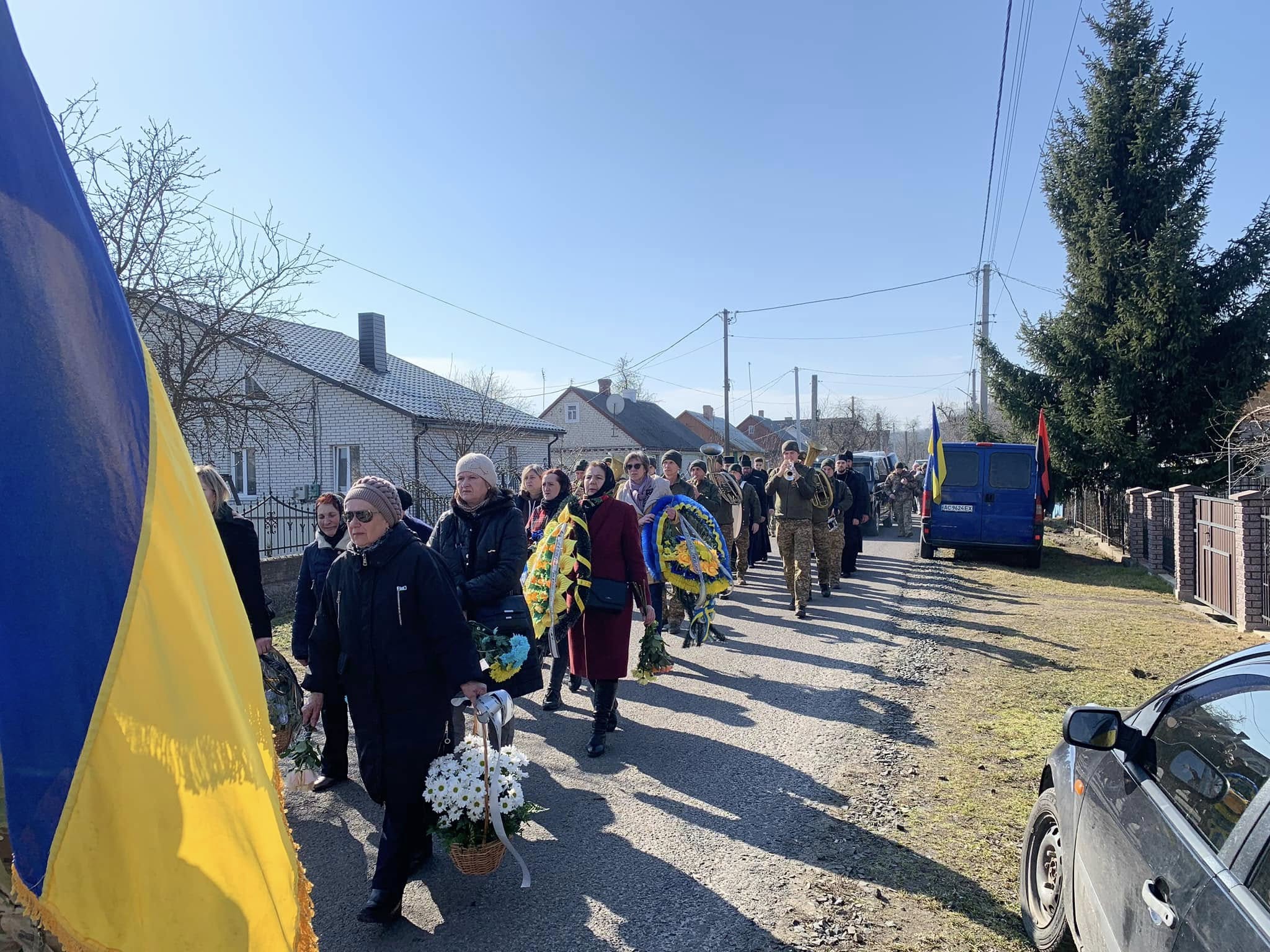 Загинув майже пів року тому: у громаді на Волині провели в останню дорогу Героя Андрія Демчука