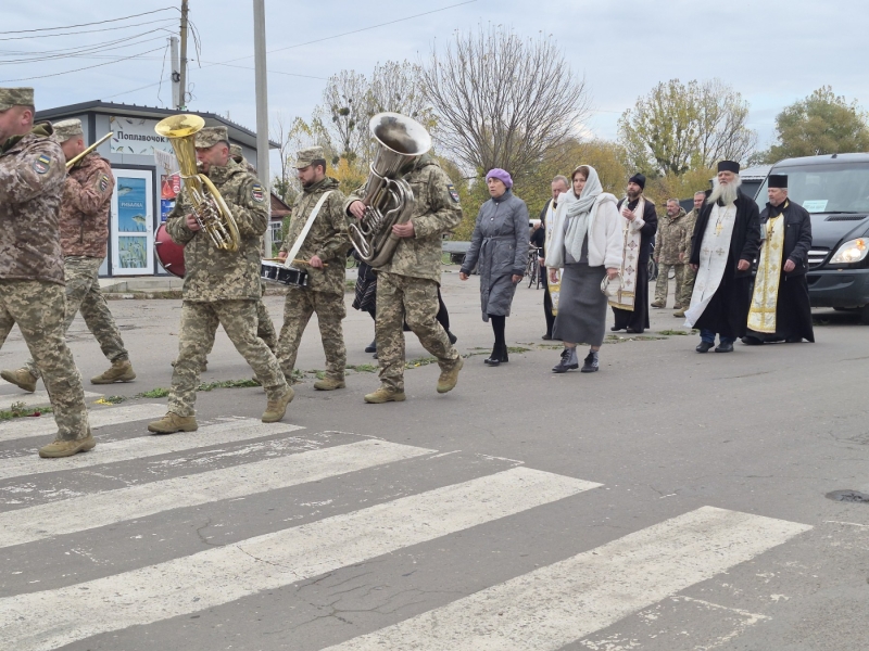 На Волині провели в останню путь Героя Олександра Шуміка, який загинув від удару FPV-дрона