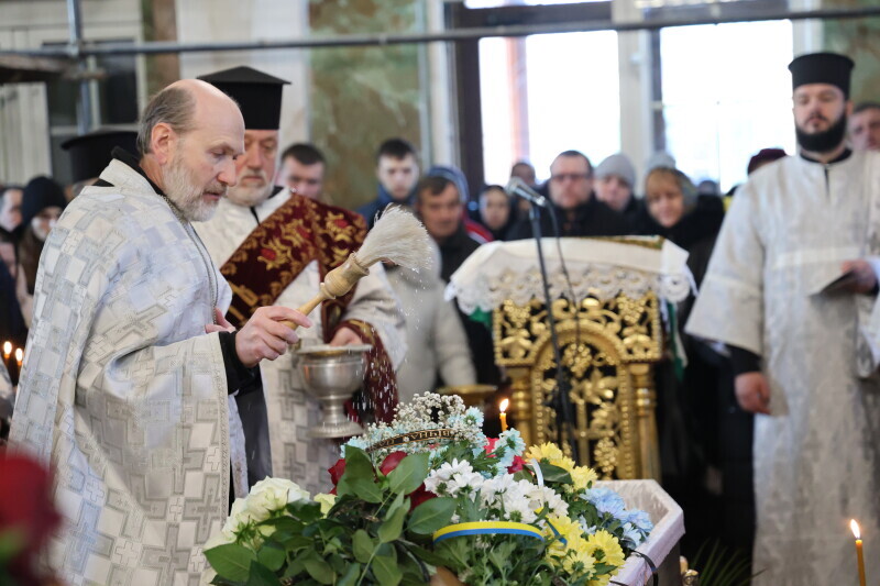 Загинув за місяць до 25-річчя: у Луцьку попрощалися із полеглим Героєм Максимом Костюком