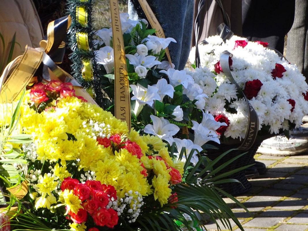 Після довгих місяців невідомості: на Волині провели в останню путь захисника Віталія Дудика