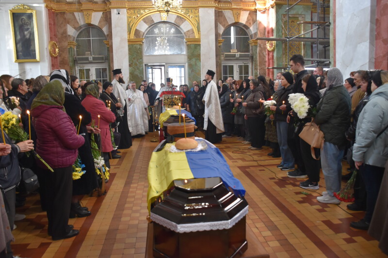 Луцьк попрощався із двома Героями — Анатолієм Андрусиком та Богданом Новосадом