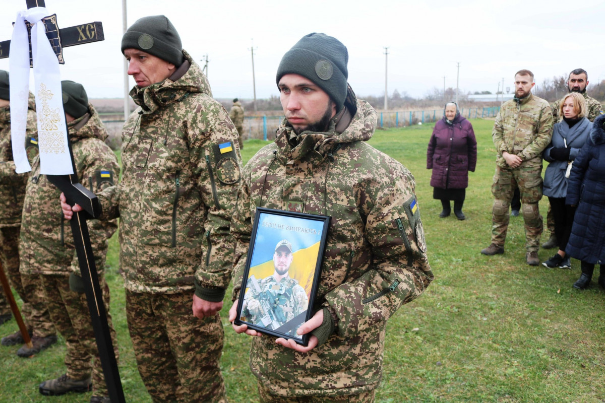 Війна забрала життя батька й сина: на Волині попрощалися з 22-річним спецпризначенцем Назаром Кравчуком