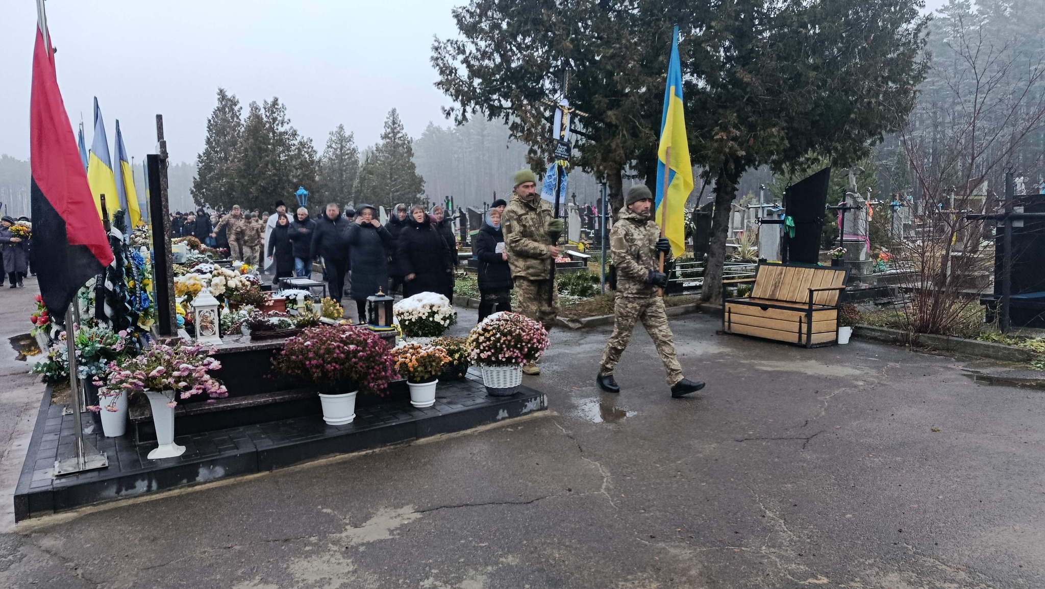 Трагічно загинув у ДТП: на Волині попрощалися із 32-річним захисником Едуардом Радчуком