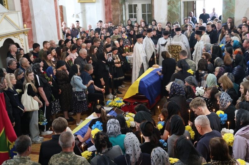 На Волині попрощалися з Героями Олександром Махновцем та Валерієм Максимчуком