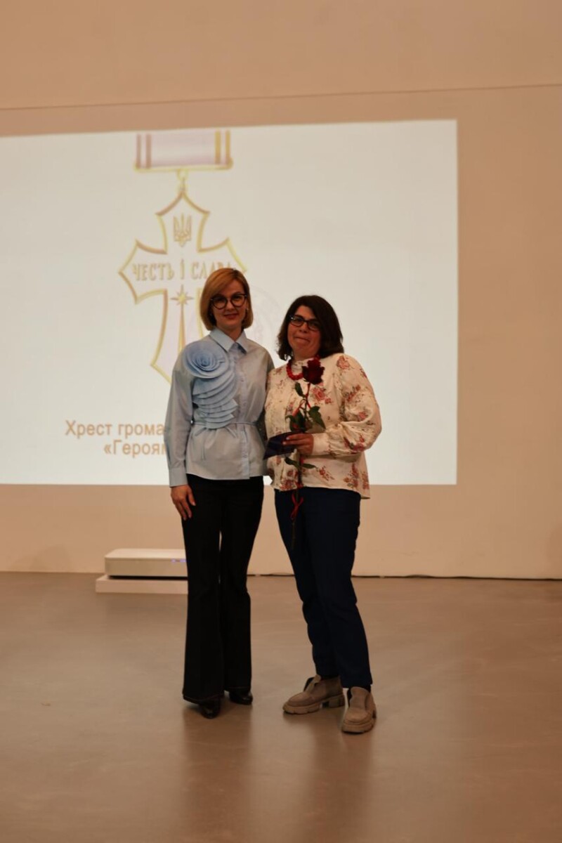 «Герої без зброї»: у Луцьку вручили почесні відзнаки людям, які щодня рятують і допомагають