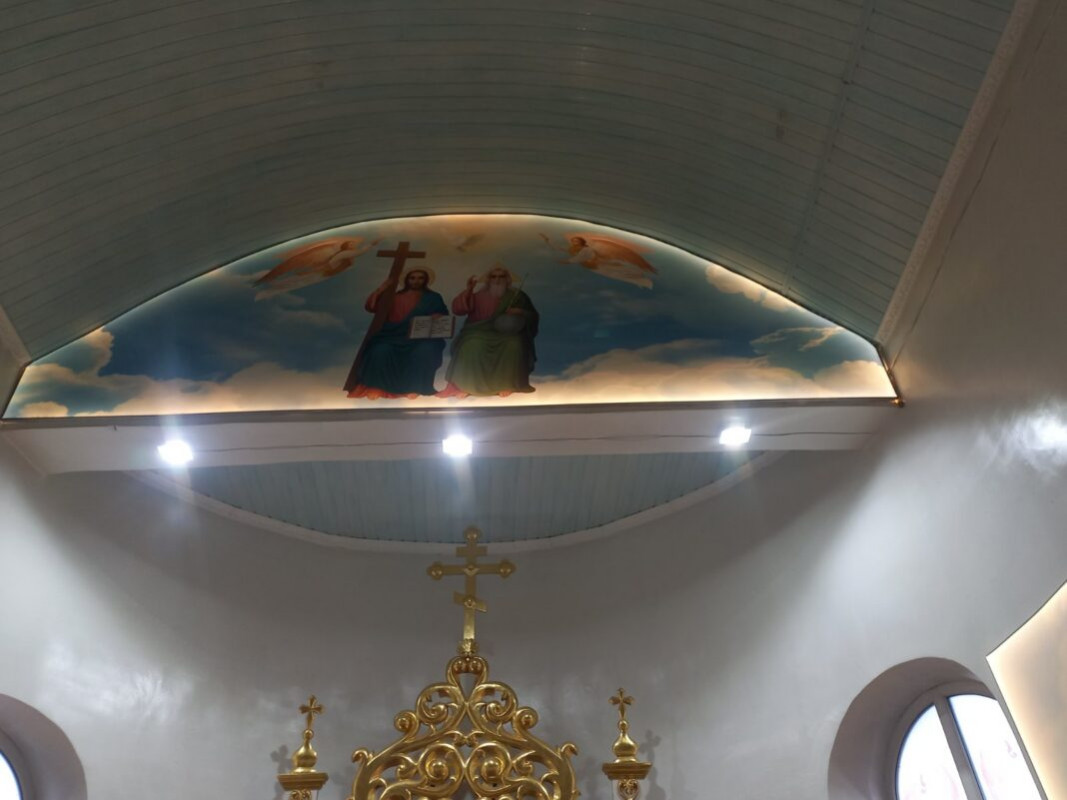 Невтомно дбає про храм уже 22 роки: історія священника з Луцького району