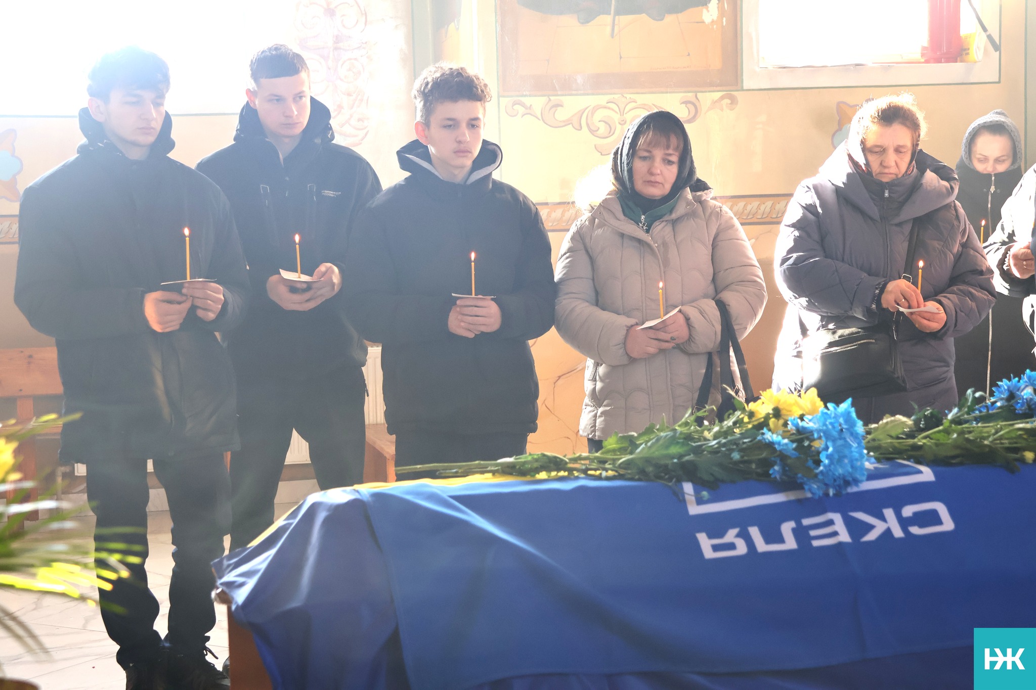 Без батька залишилися п'ятеро дітей: на Волині в останню путь провели Героя, який вважався безвісти зниклим