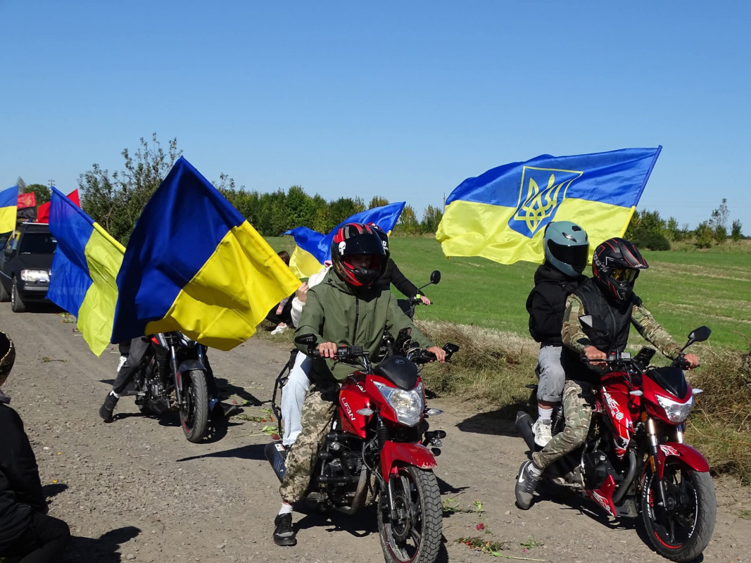 Війна забрала життя Героя: на Волині провели в останню путь Ігоря Бебеса