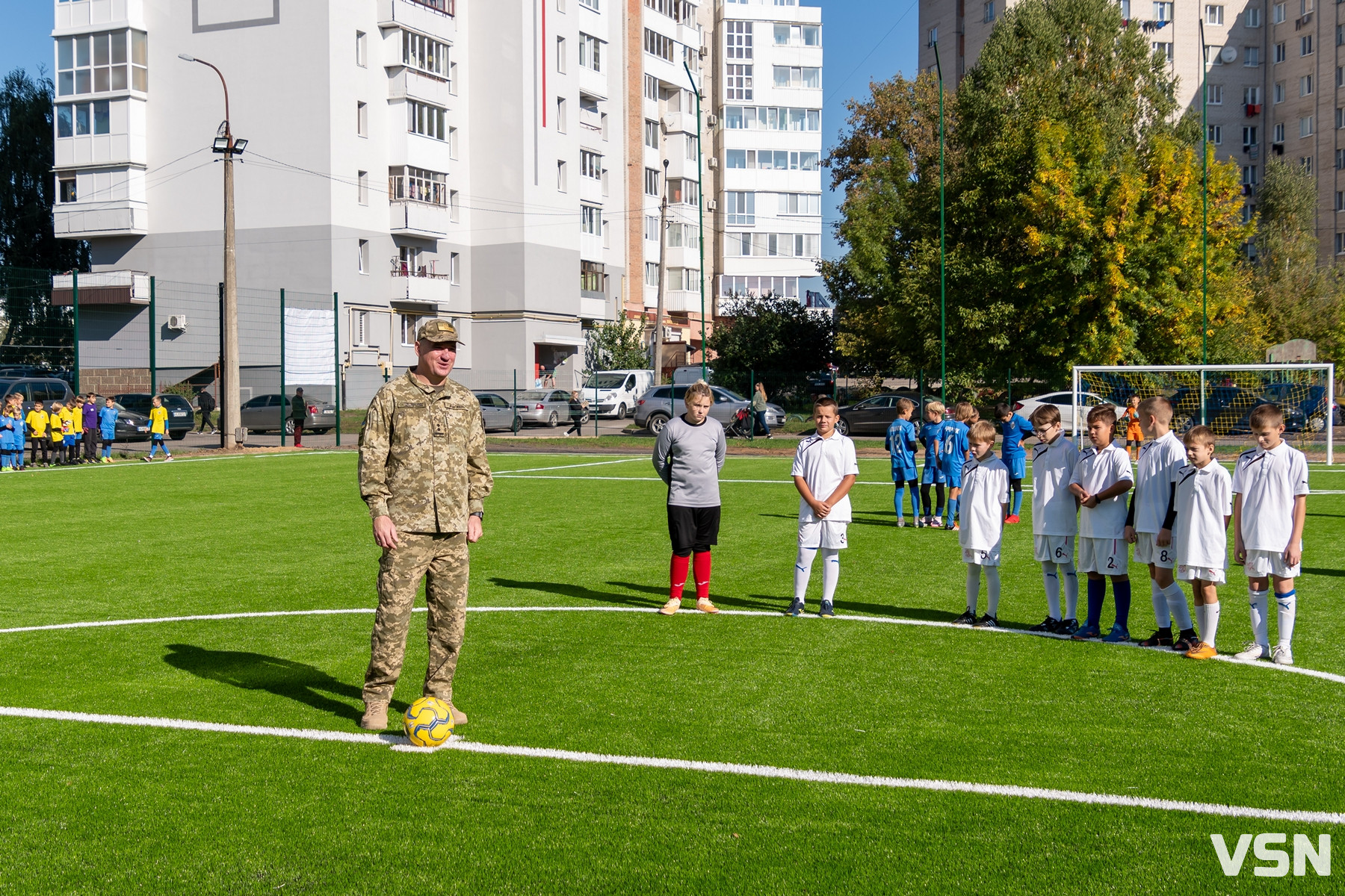 Йшли до цього 10 років: у Луцьку відкрили велике футбольне поле