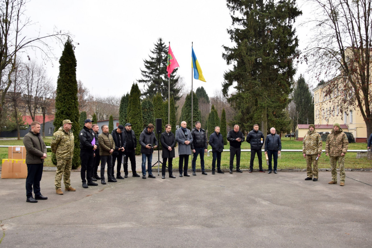 Як волонтери Волині допомагають прикордонникам на передовій