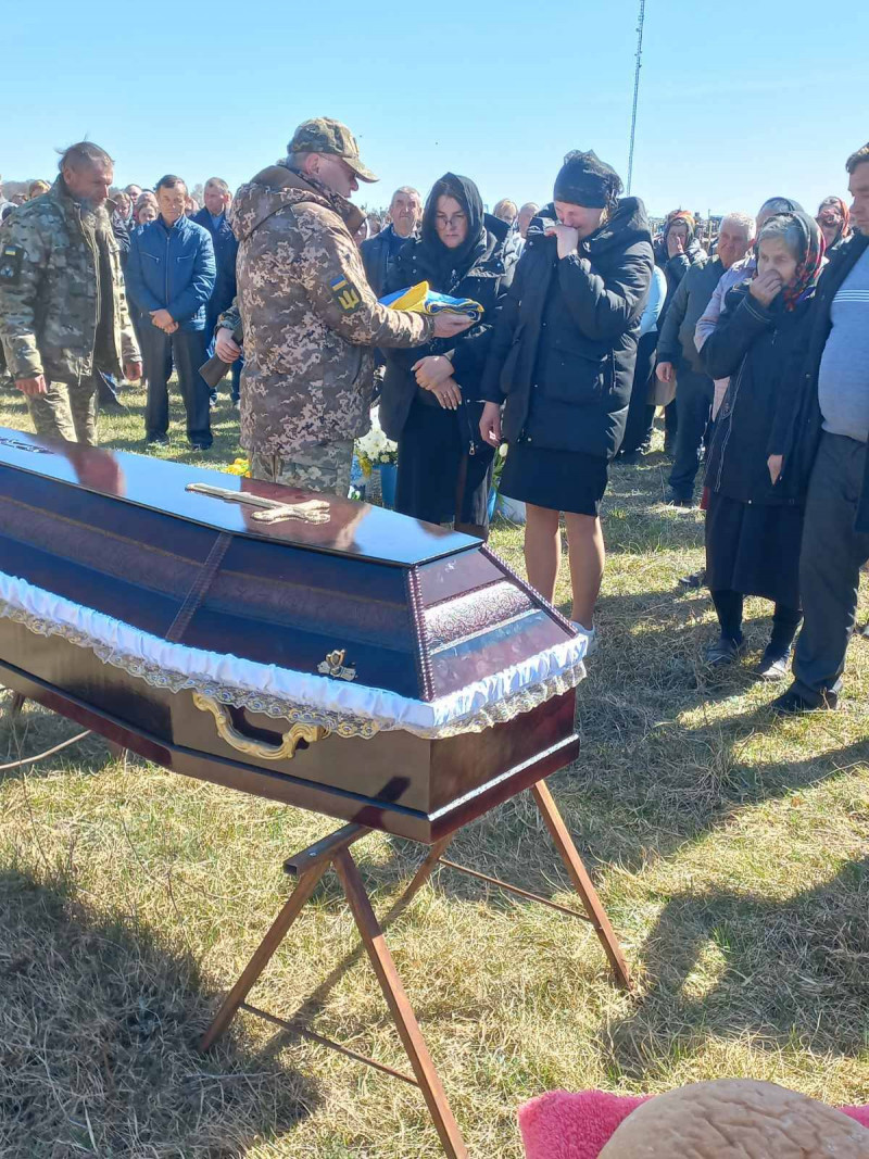 Жалоба у Вербну неділю: на Волині поховали Героя Миколу Миронюка