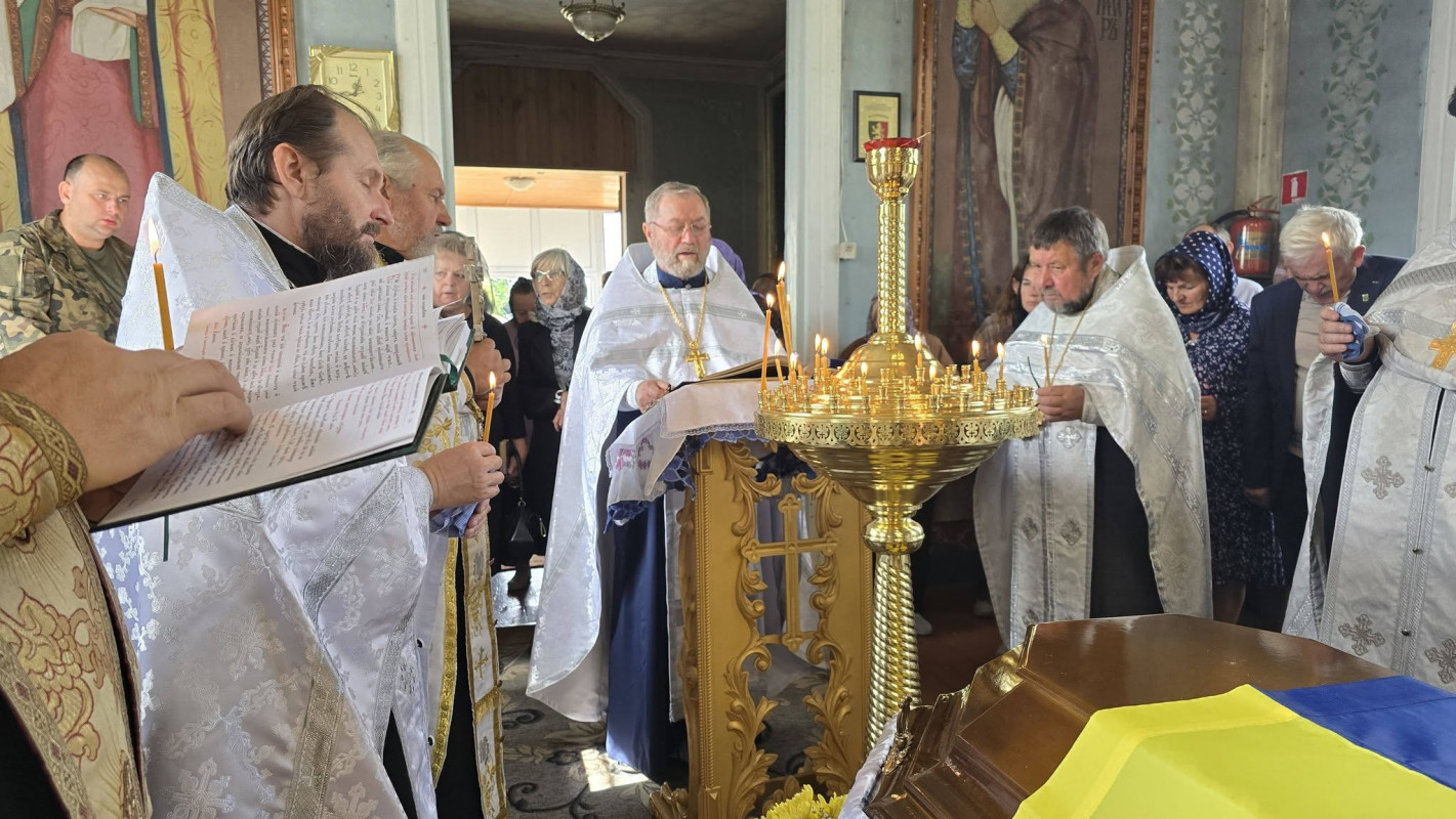 Загинув два роки тому: на Волині попрощалися з 32-річним захисником Сергієм Гальцовим