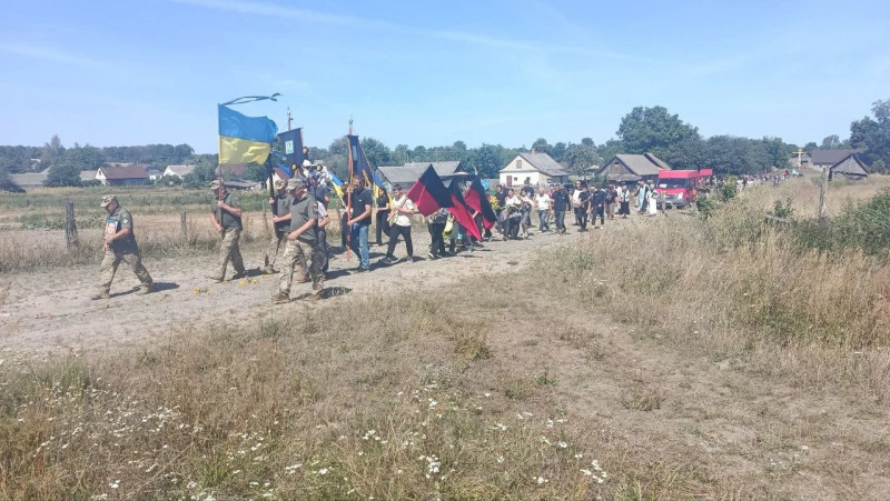 Залізничник, який став оператором БпЛА: на Волині попрощалися із Героєм Василем Мотрунчиком