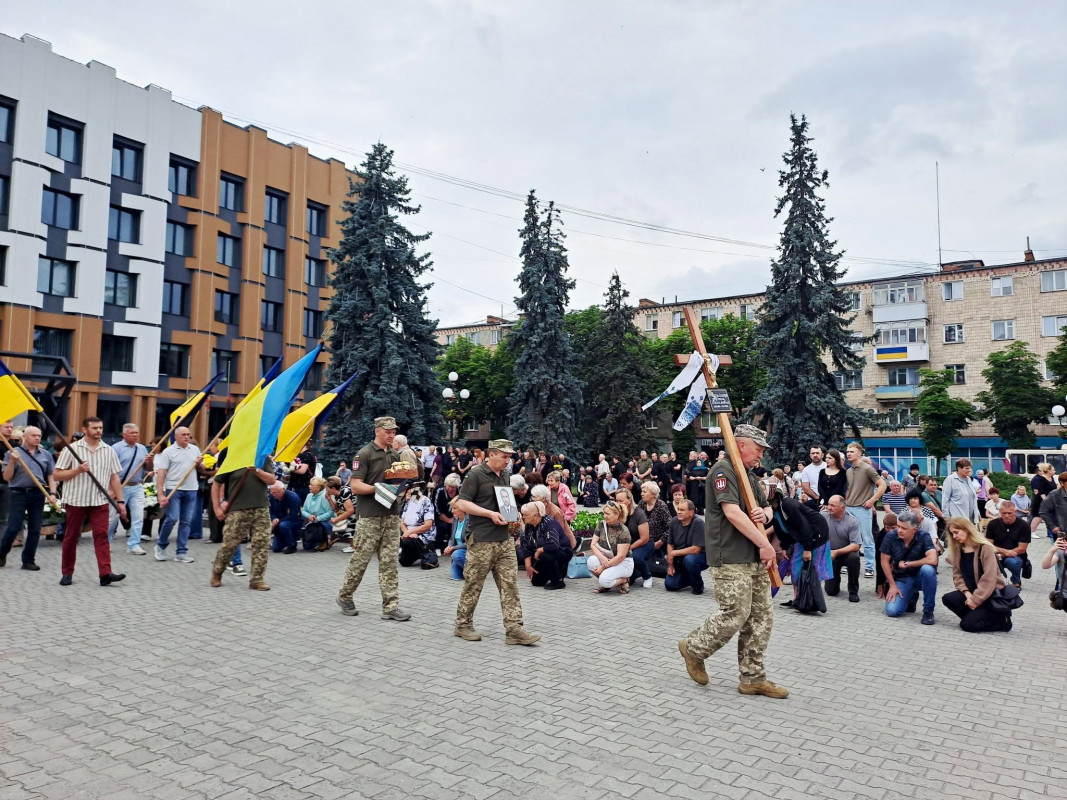 На Волині провели у вічність 27-річного Героя Артема Кузьмичука