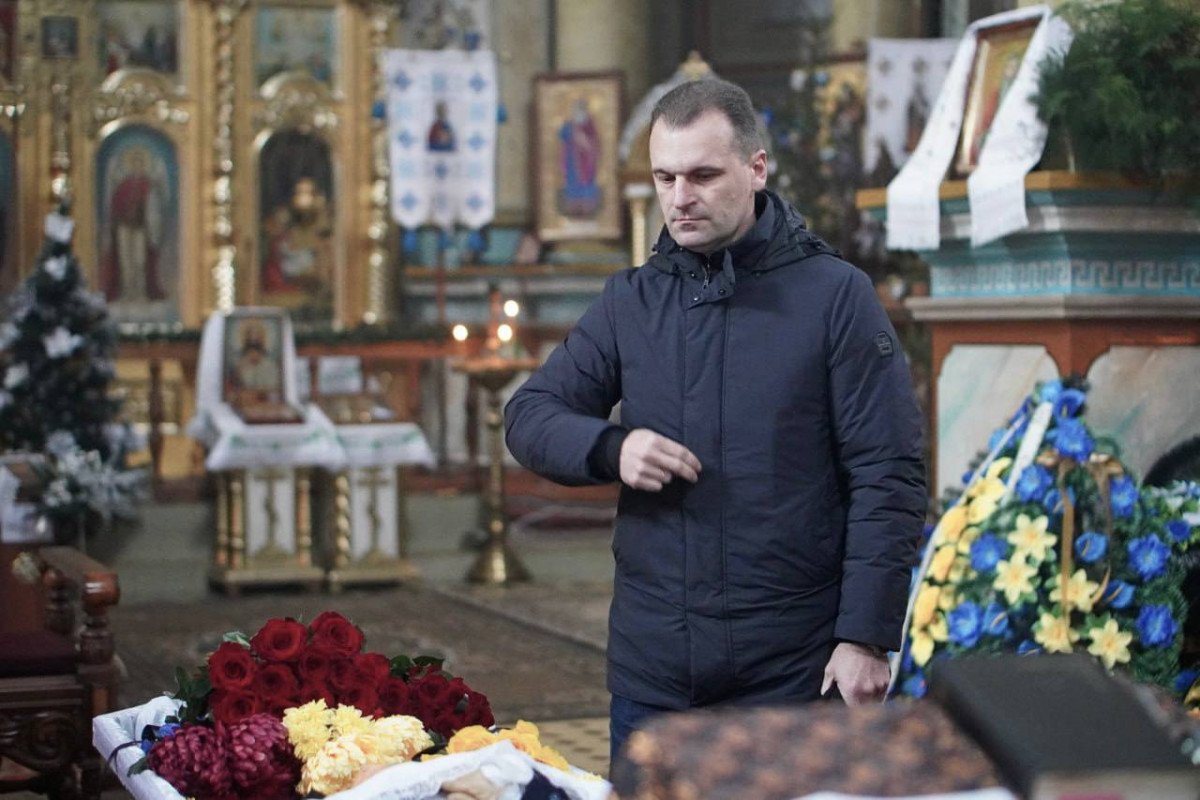 Останні оплески легенді: на Волині попрощалися з композитором Сергієм Шишкіним