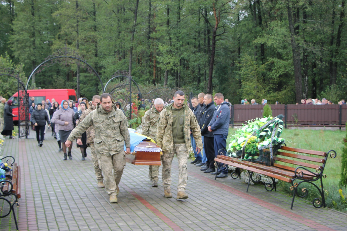 Загинув у полоні: волиняни провели до місця вічного спочинку воїна Ярослава Гарбара