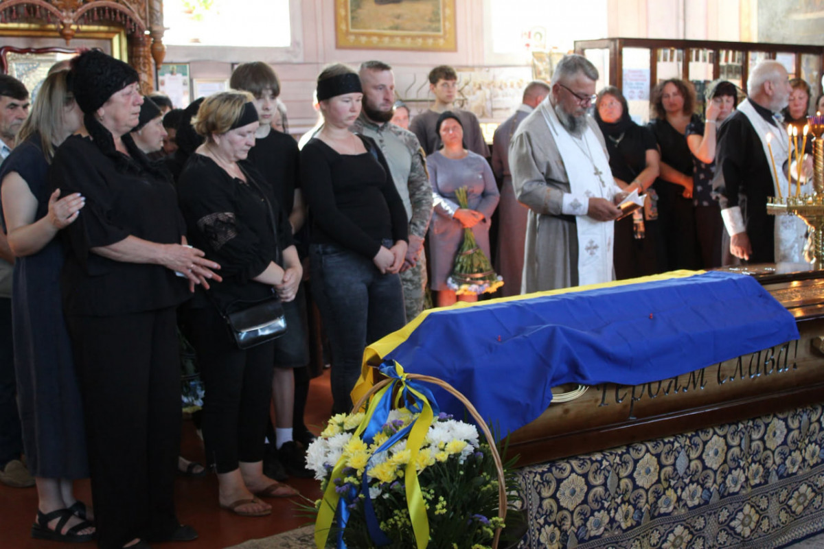 «Він ніколи не жалівся»: волиняни попрощалися із захисником Михайлом Присяжнюком