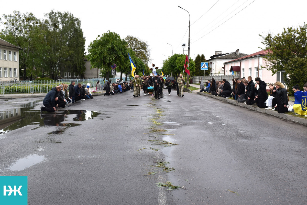Мав святкувати весілля – натомість його провели в останню путь: на Волині попрощались з Героєм Владиславом Зуськом