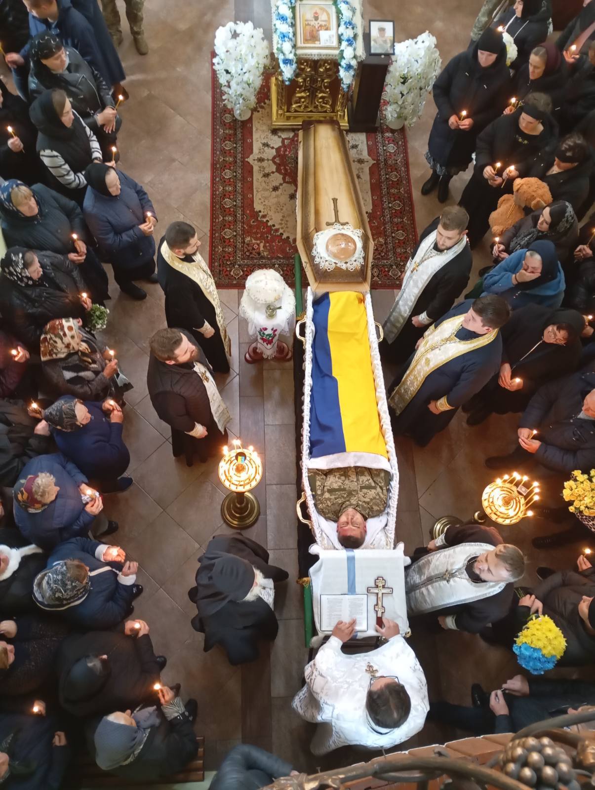 Загинув унаслідок ворожого обстрілу: на Волині попрощались з Героєм Іваном Горбачем