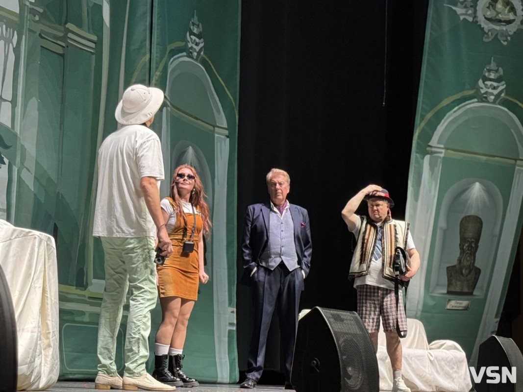 Комедія «Перевертень» у Луцьку: як минув театральний вечір