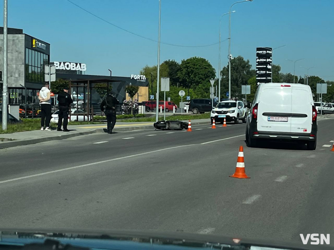 Біля Луцька сталася аварія: постраждав мотоцикліст