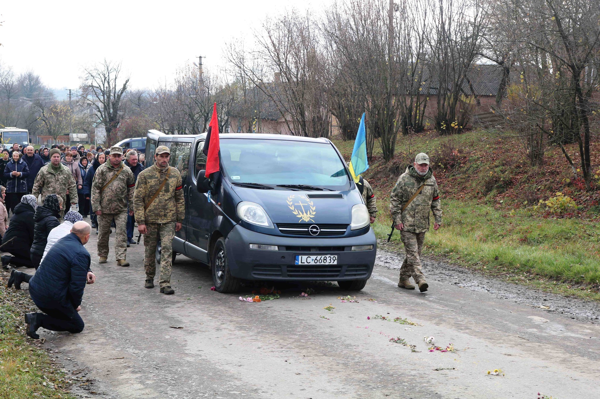 Маленька донечка втратила батька: на Волині попрощались з Героєм, який майже рік вважався зниклим безвісти