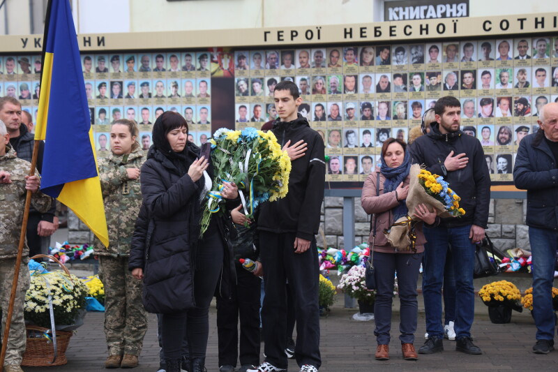 У храмі стояли три труни: у Луцьку попрощалися з Героями Олегом Березовським, Олегом Годлевським та Василем Мельничуком