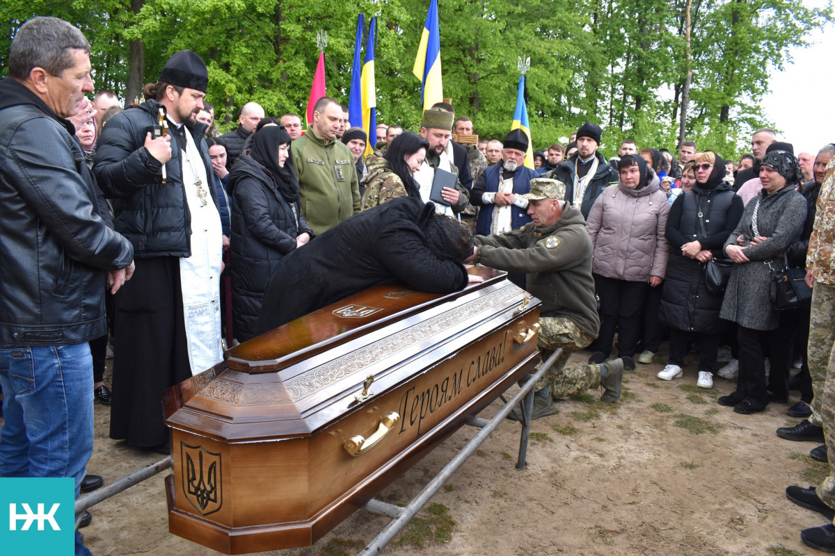 Мав святкувати весілля – натомість його провели в останню путь: на Волині попрощались з Героєм Владиславом Зуськом
