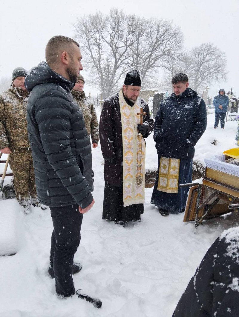 На Волині провели в останню земну дорогу військового Василя Ярмолюка