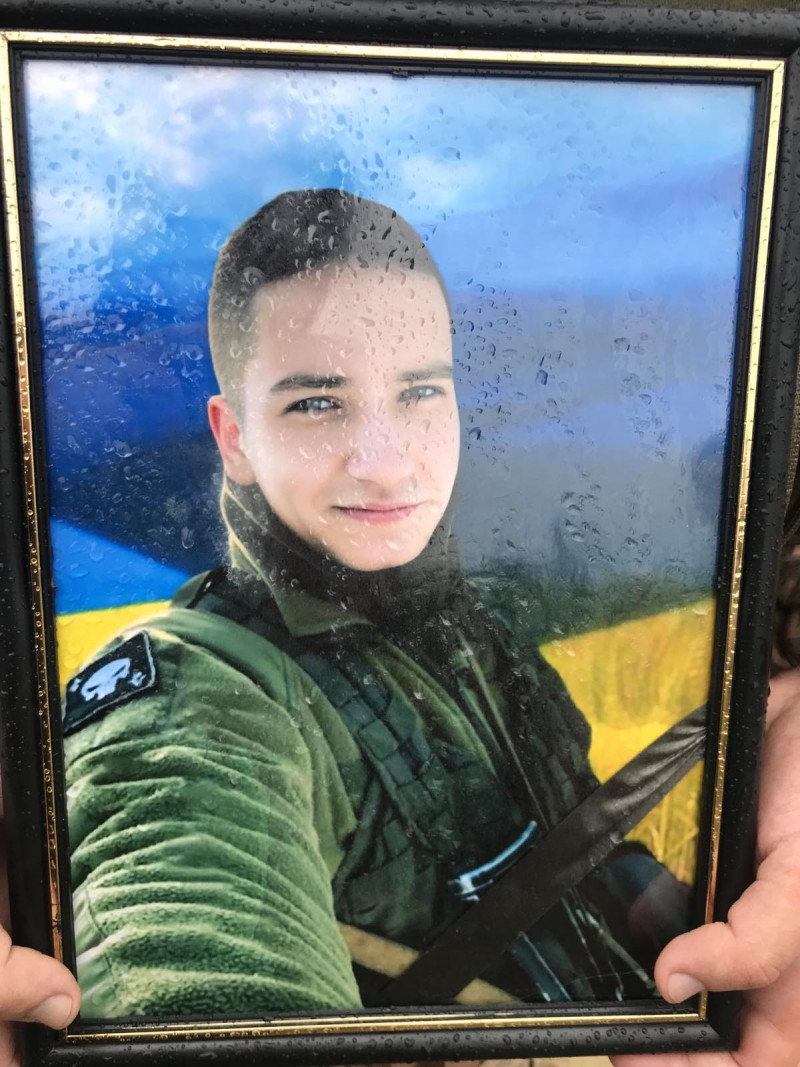 Назавжди 27 років: на Волині поховали молодого командира Андрія Шолома