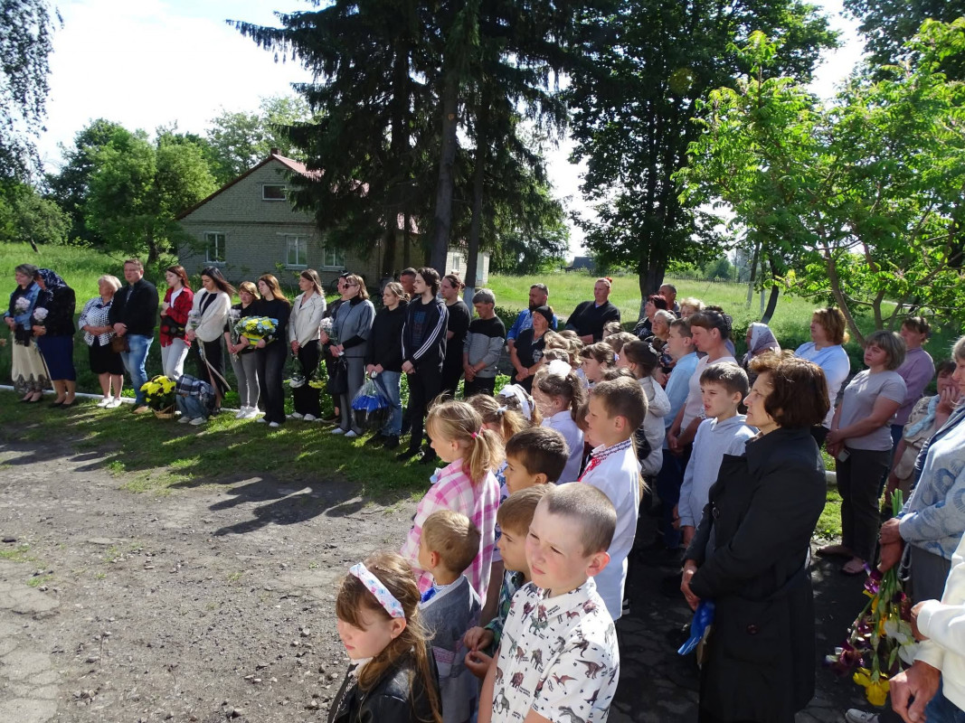 У ліцеї на Волині відкрили меморіальні дошки чотирьом полеглим Героям-випускникам