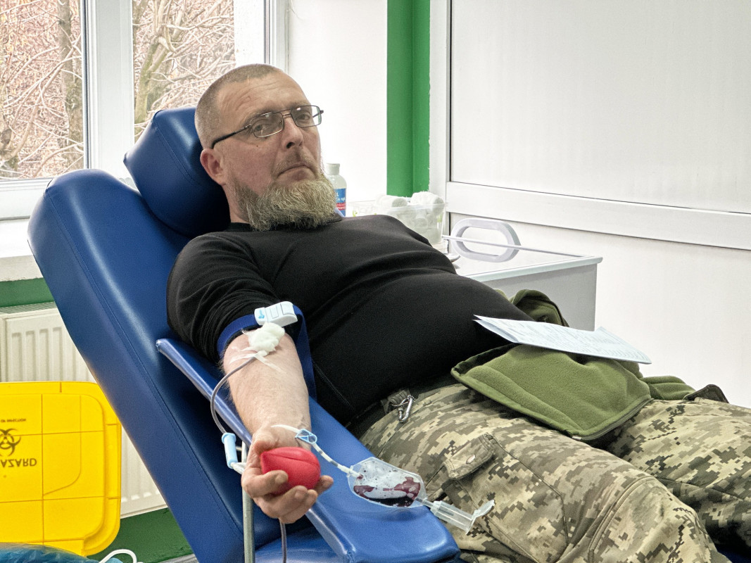 Волинські прикордонники здали кров, аби врятувати життя пораненим