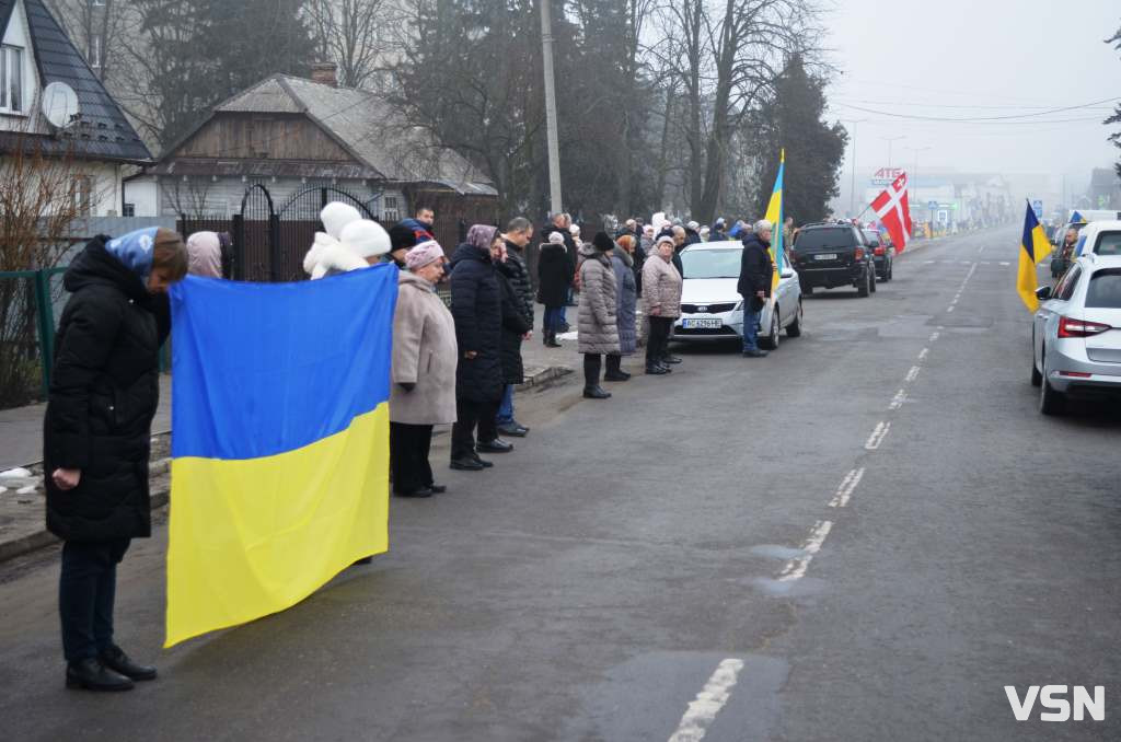 «Для нас – це одна хвилина, для них – Вічність»: у прикордонному місті на Волині вшанували тих, хто загинув від війни