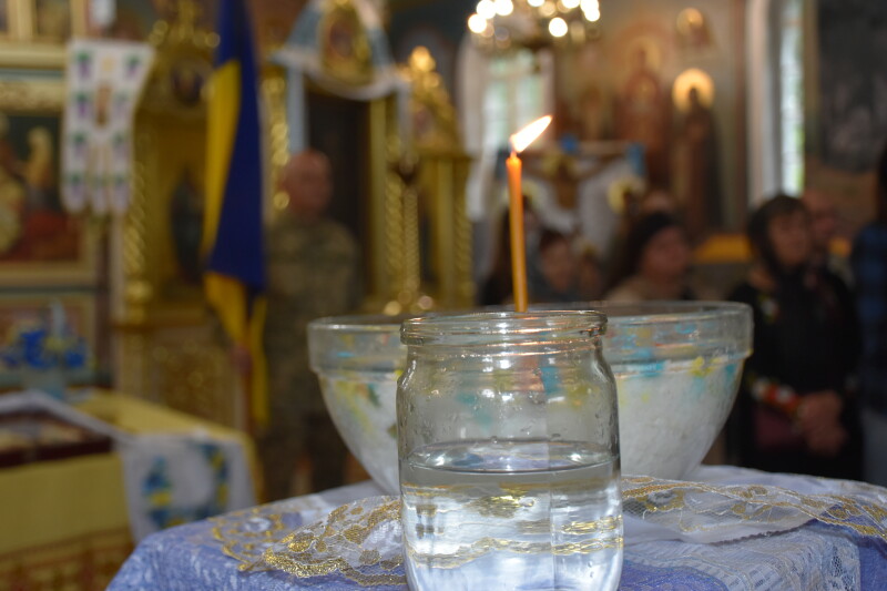 Плакало небо, плакали люди: у Луцькому  з Героєм Миколою Черновим