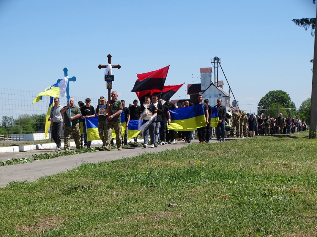 Загинув у Куп’янському районі внаслідок ворожого обстрілу: на Волині поховали Героя Олега Ковальчука