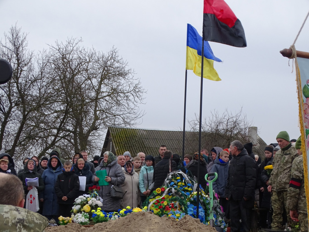 До рідного дому на Волині «на щиті» повернувся 20-річний захисник Станіслав Столярук