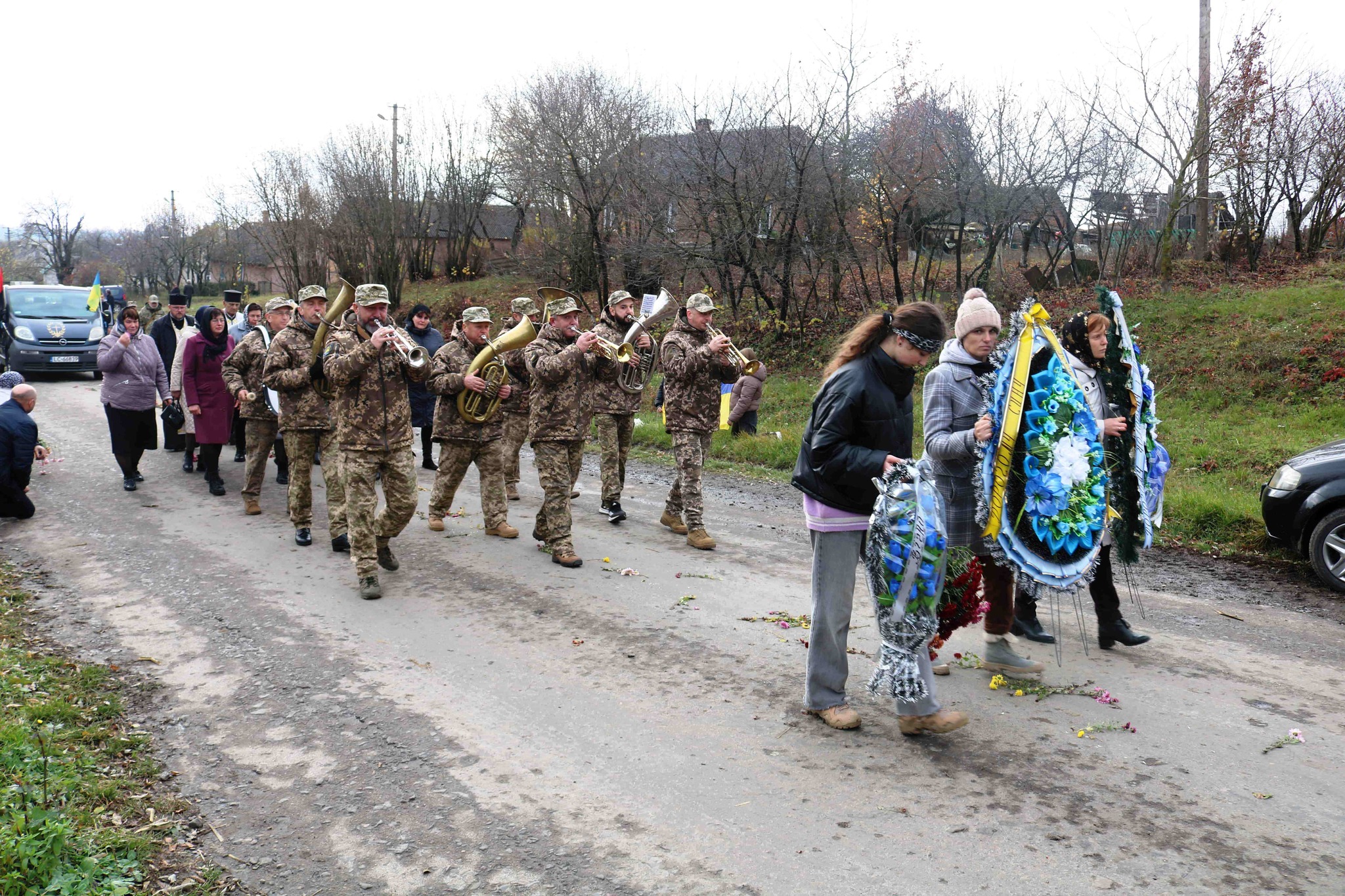 Маленька донечка втратила батька: на Волині попрощались з Героєм, який майже рік вважався зниклим безвісти