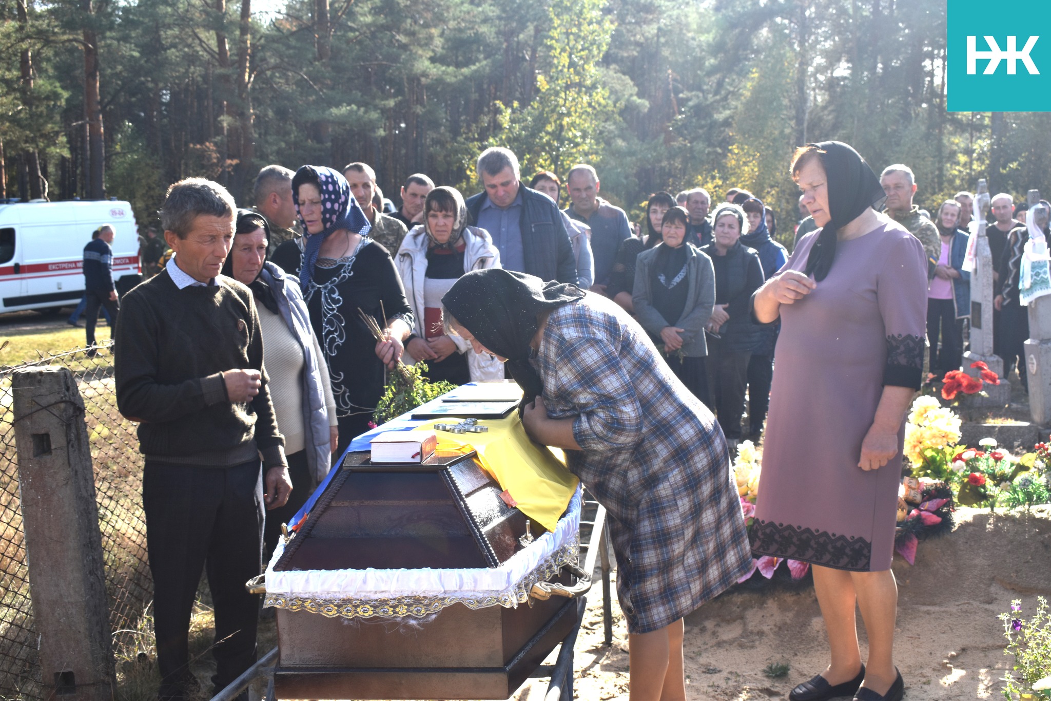 Пусткою залишилася хата, в якій чоловік жив до війни: на Волині в останню дорогу провели Героя Юрія Куха