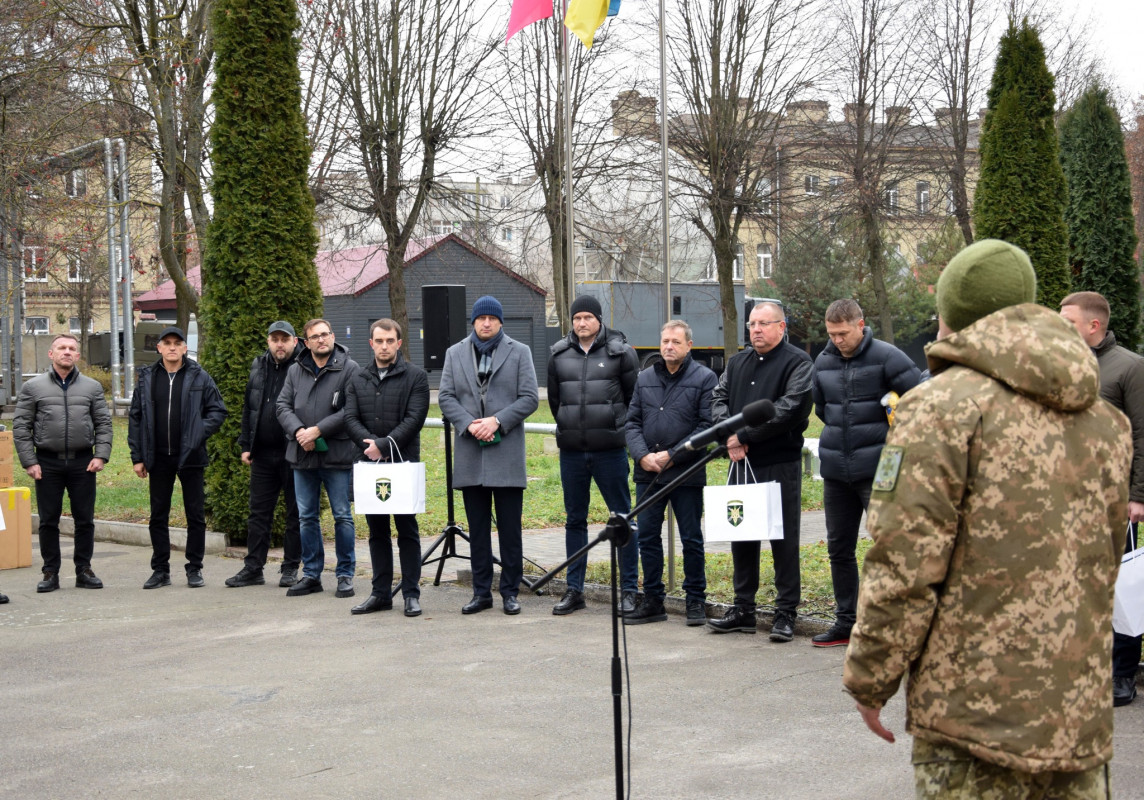 Як волонтери Волині допомагають прикордонникам на передовій