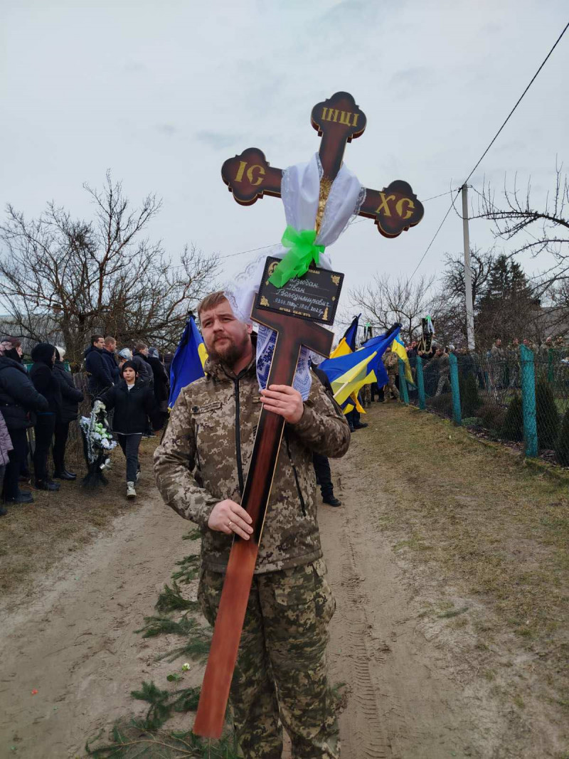 Взірець мужності та незламності: на Волині провели в останню дорогу відважного Героя Івана Дзьобана