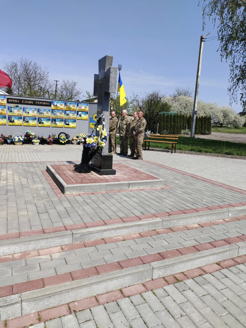Передчасно помер під час проходження військової служби: на Волині поховали молодого захисника Дем’яна Мельничука