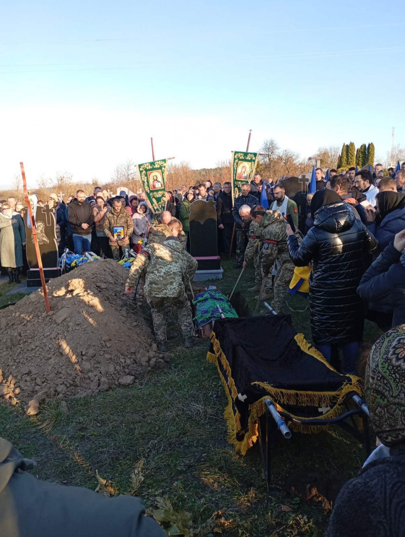 Важке поранення забрало життя: на Волині все село зійшлося провести в останню дорогу Героя Юрія Годлевського