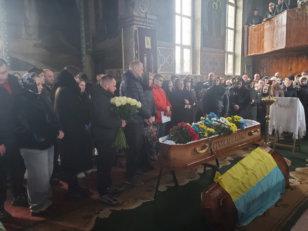 Не встиг створити сім'ю, не дожив до Перемоги: на Волині попрощалися з 25-річним Героєм Богданом Борисюком