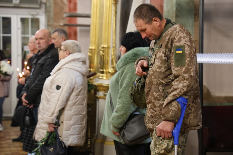 Загинув у вересні минулого року: у Луцьку попрощались з Героєм Дмитром Загурним