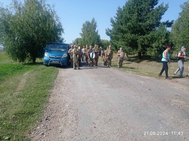 Помер у лікарні: у Луцькому районі провели в останню путь Героя Михайла Ковальчука