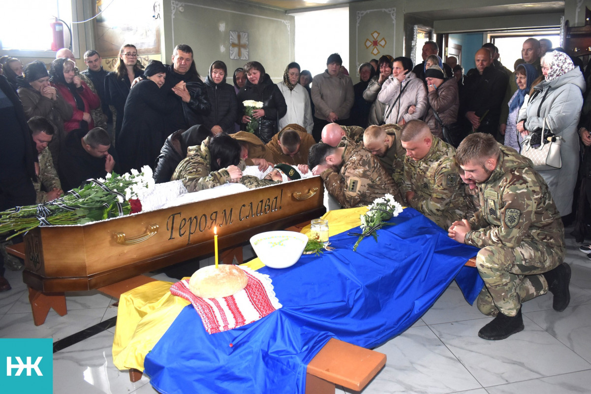 Мав святкувати весілля – натомість його провели в останню путь: на Волині попрощались з Героєм Владиславом Зуськом