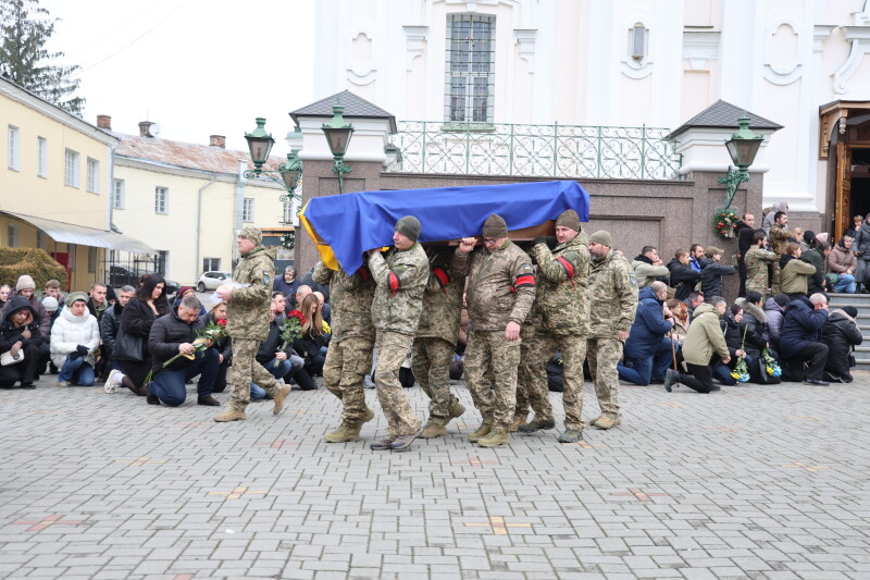 Назавжди 22: у Луцьку попрощалися із Героєм Михайлом Трофимуком
