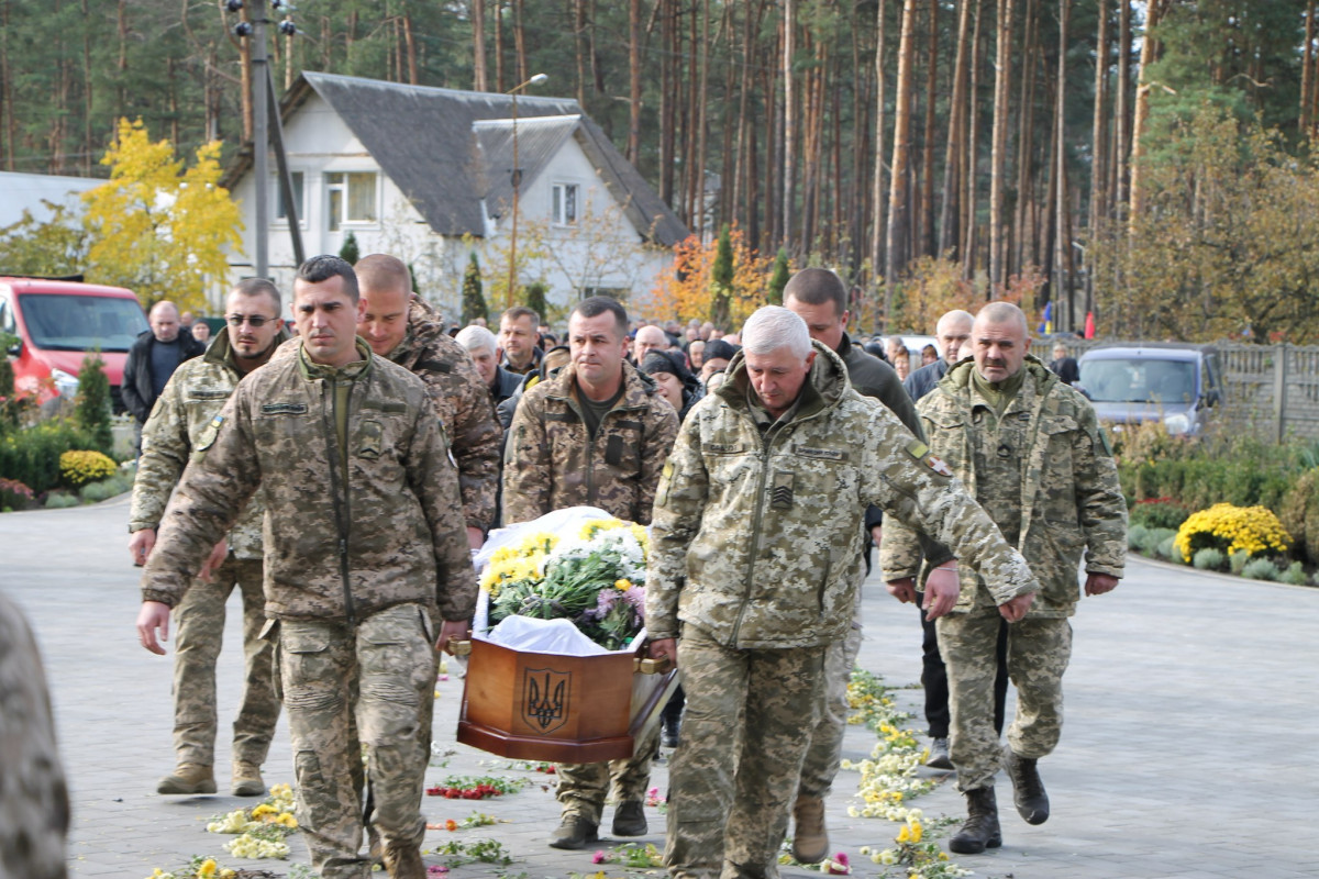 Кілька днів тому повернувся у військовий стрій: на Волині попрощалися з мужнім захисником Володимиром Євпаком